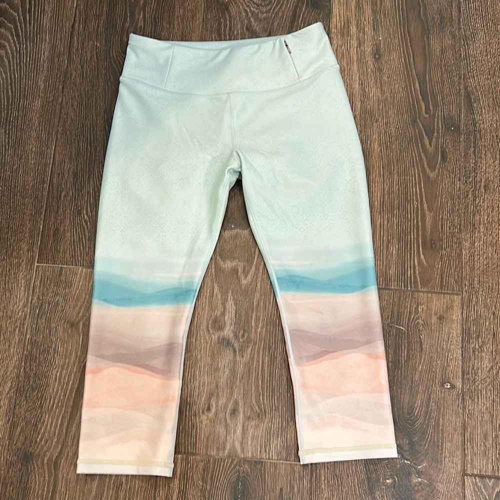 Calia size medium Women's capris leggings